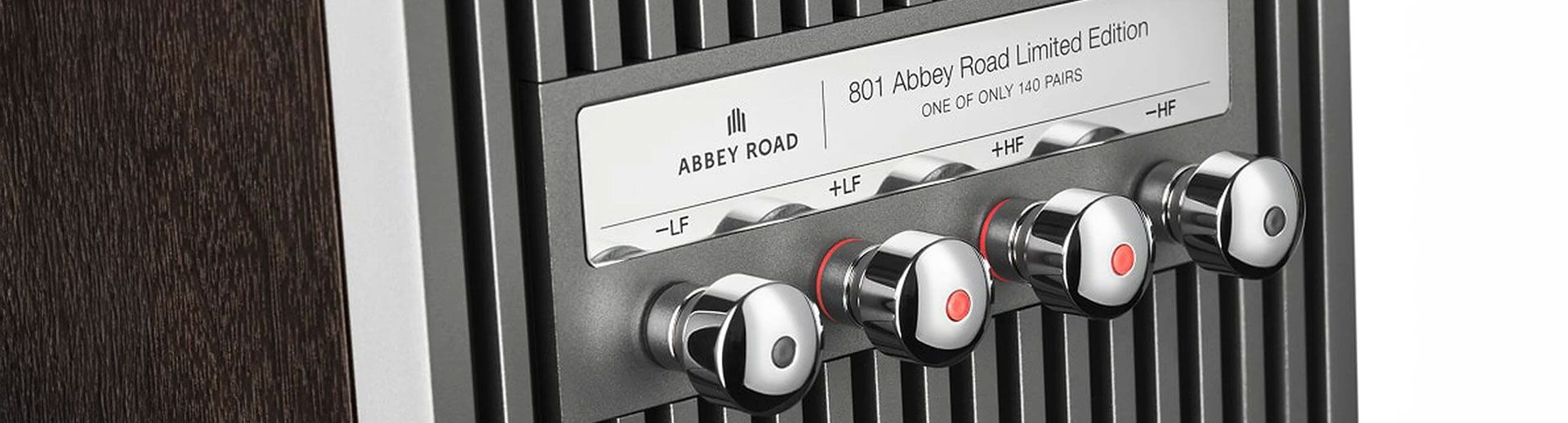 Die Anschlüsse des Bowers & Wilkins 801 Abbey Road Edition