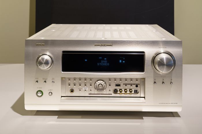 Denon AVC-A1HDA Premium-Silber --- 1