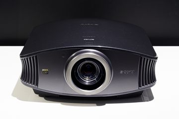 Sony VPL-VW60ES --- 1